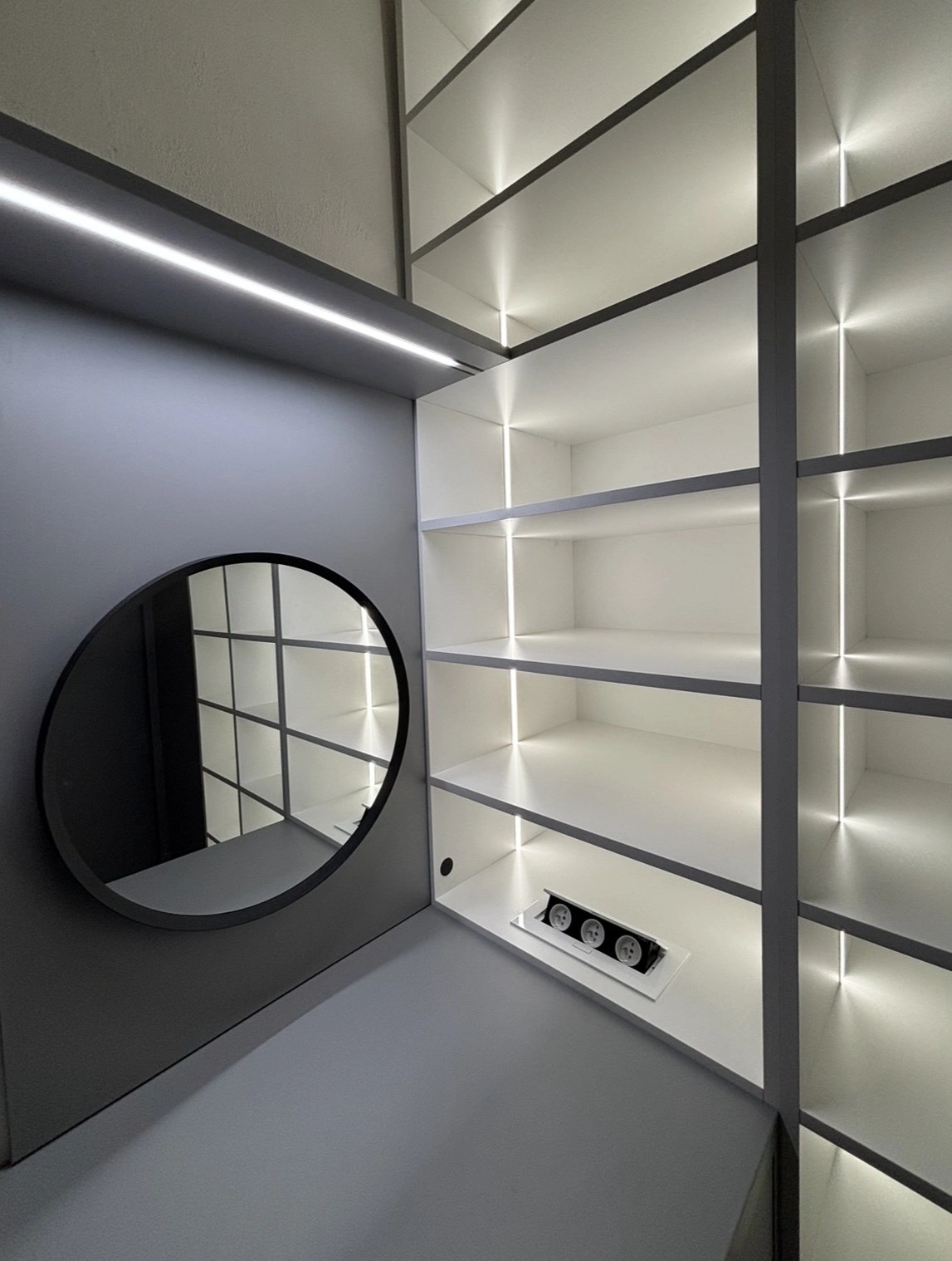 moderní šedá sestava do pokoje